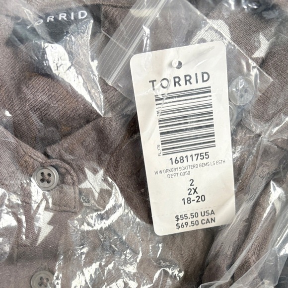 Torrid +2X Gray Skull Star Lightning Bolt Print Button Collar Long Sleeve Shirt - Picture 6 of 6